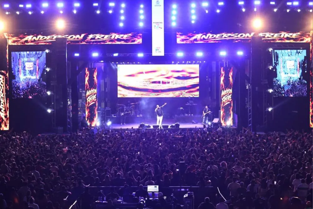 Parintins celebra 174 anos com primeiro show gospel da programação de aniversário